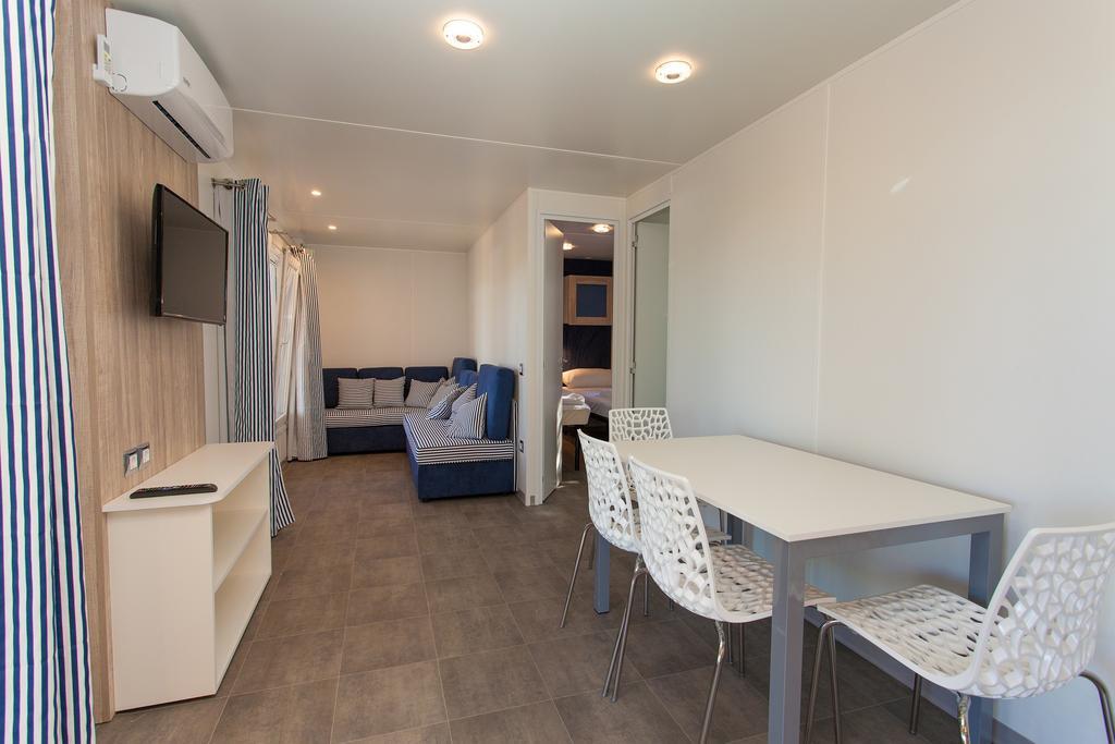 Mobile Homes And Apartments St,Denis بونات المظهر الخارجي الصورة